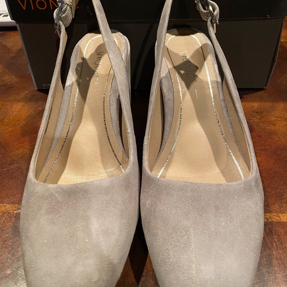 Vionic Nareen gray suede asst medium new - Picture 2 of 2